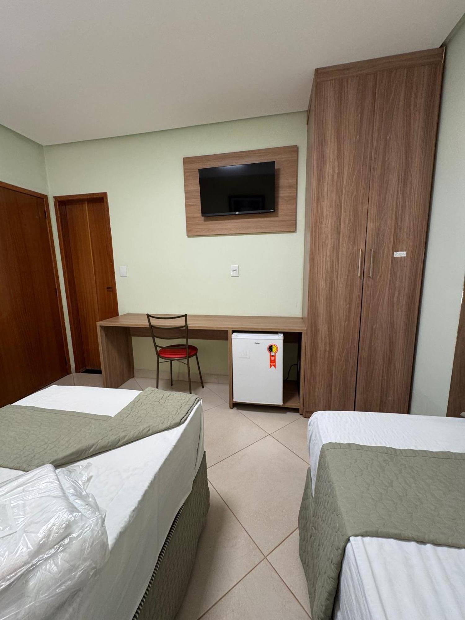 Domus Trindade Hotel